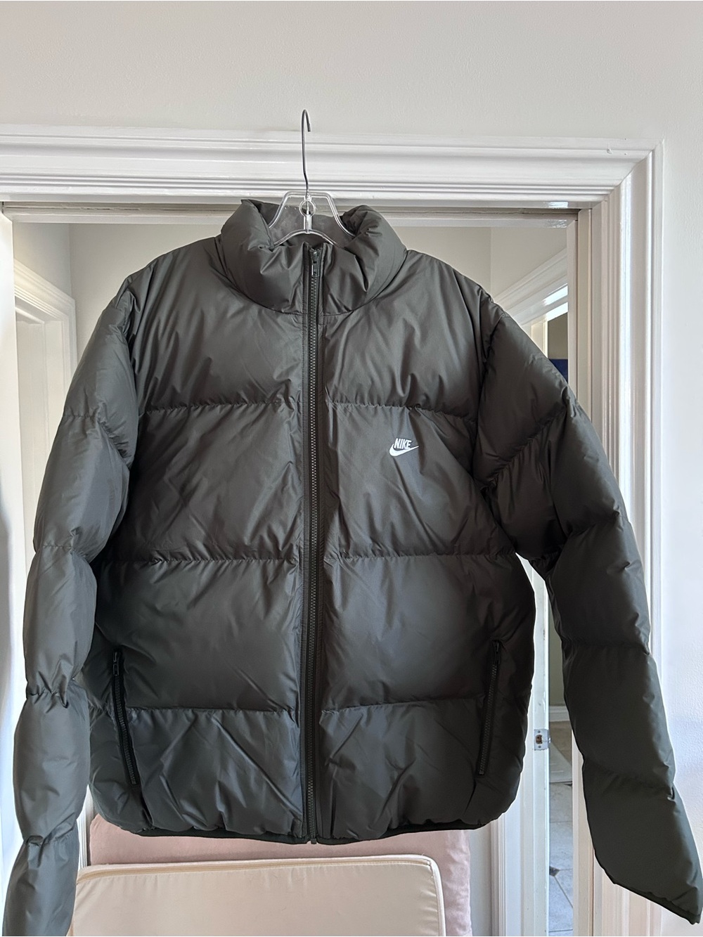 Men’s Nike Puffer Jacket in dark olive